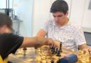 Jovens do CASA Juquiá jogam com Grande Mestre do xadrez